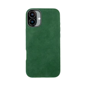 Groene suède telefoonhoes met twee cameralenzen zichtbaar bovenaan de achterkant.