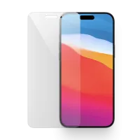 Smartphone met kleurrijk scherm en apart geplaatst schermbeschermer glas.