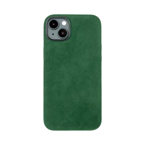 Groene suède telefoonhoes met een dubbele camera aan de bovenkant aan de achterkant.