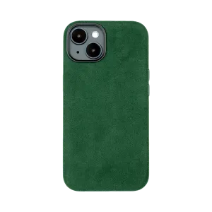 Donkergroen telefoonhoesje met een structuur van suède, ontworpen voor een model met twee camera's en een flitser.