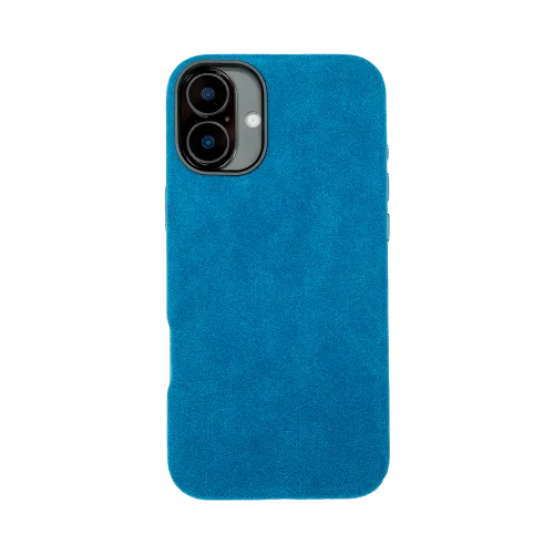 Blauw suède telefoonhoesje met uitsparing voor de cameralens.