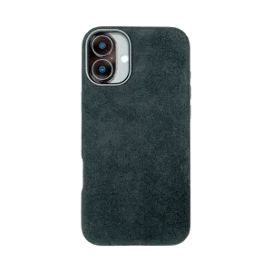 Donkere telefoonhoes met een zachte, suède-achtige textuur op een smartphone met dubbele camera.